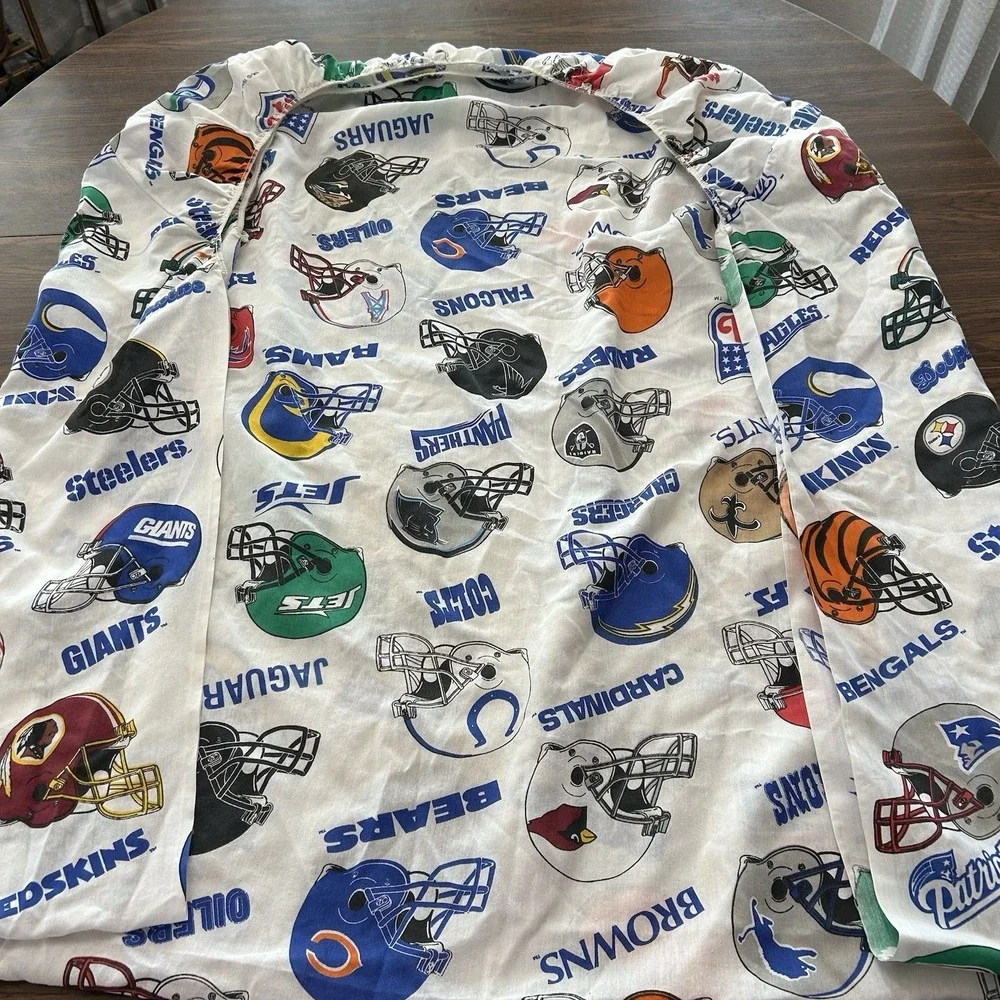 Vintage 1995 NFL Fitted‎ Twin Sheet All-Team Helmet Logo American Football USA